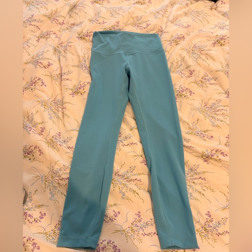 Lululemon size 6 leggings